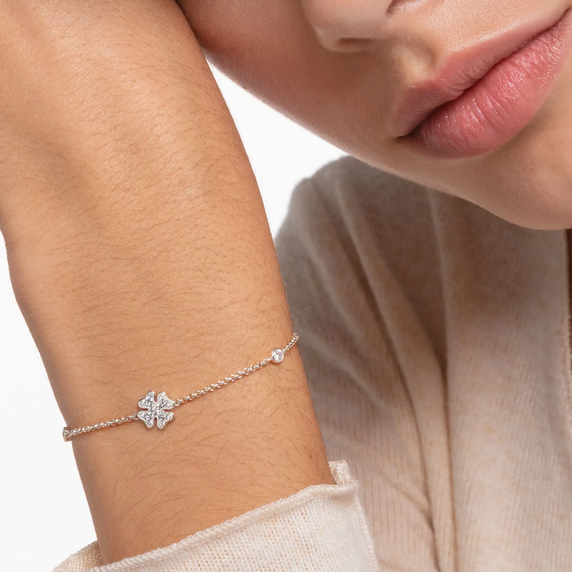 Fashion Armband Kleeblatt mit Steinen silber Damen Armbänder
